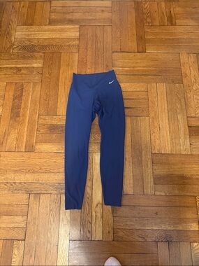 Nike Women’s Zenvy Navy Blue High-Rise Leggings with Swoosh